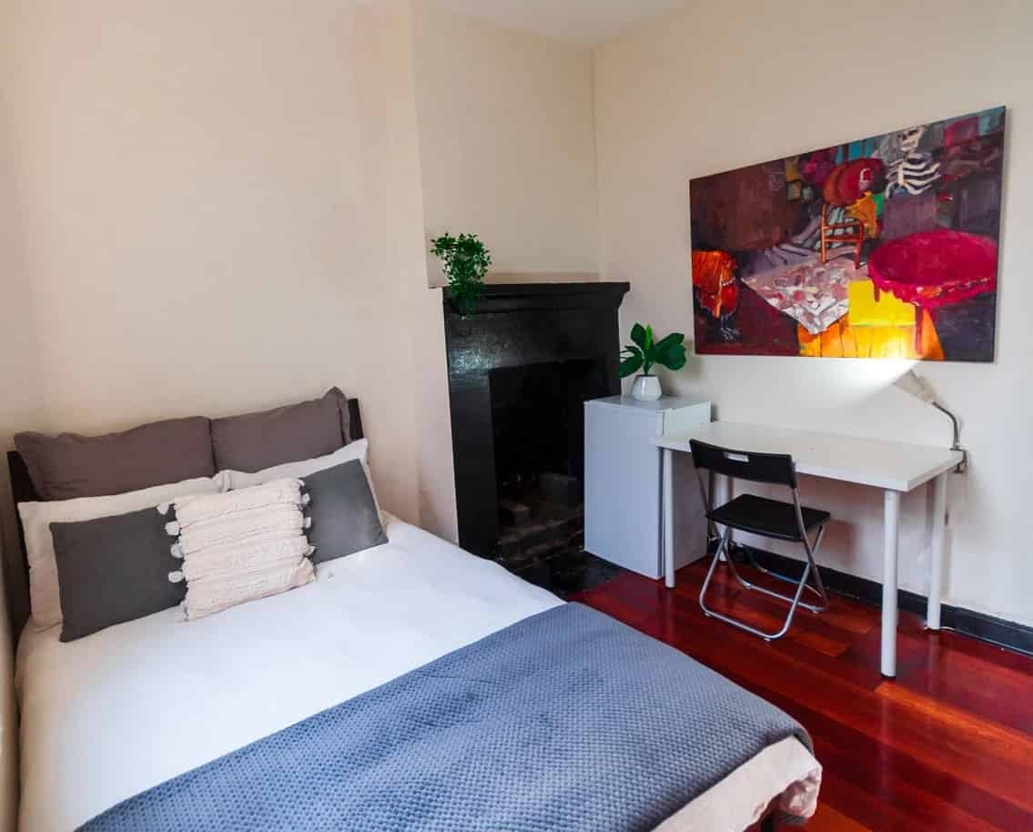 Room in a 9 Bedroom Apartment, 7 Liberty Street, Enmore