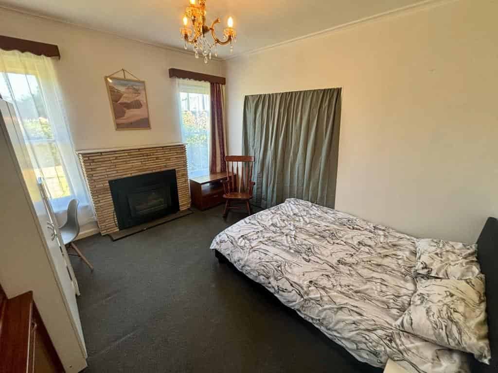 Room in a 5 Bedroom Apartment, 51 Boomerang Road, Croydon Park, City of Port Adelaide Enfield