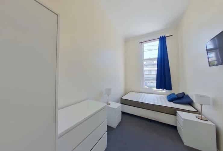 Room in a 7 Bedroom Apartment, 301 Cleveland St