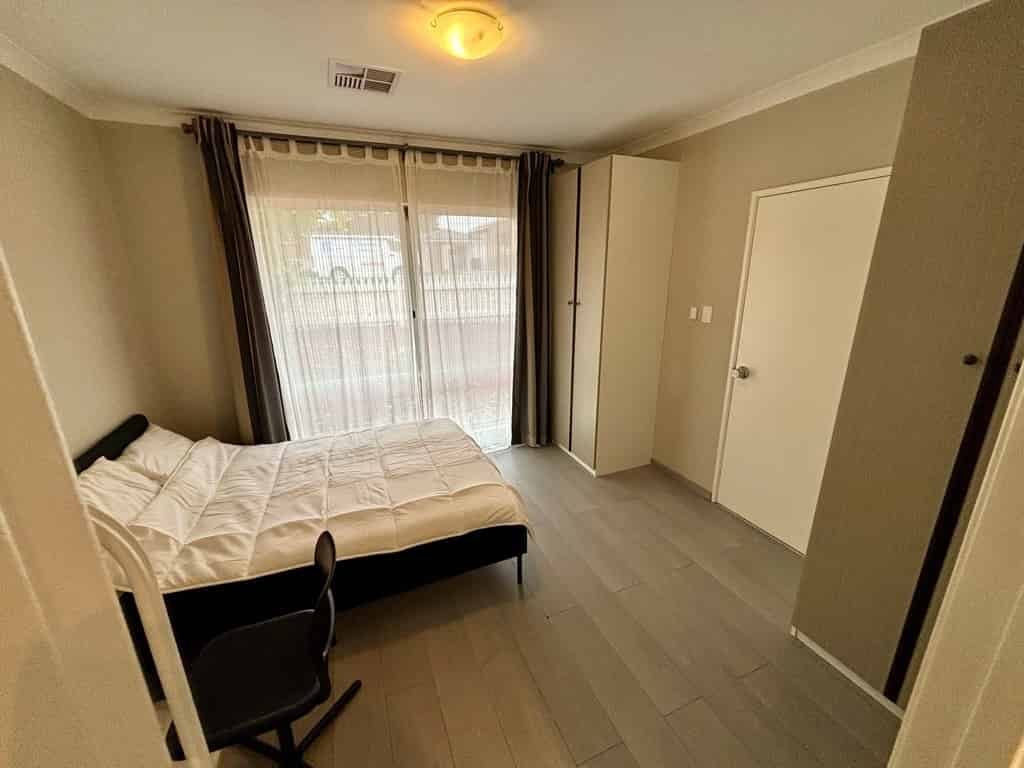 Room in a 4 Bedroom Apartment, 241A Gloucester Street, Victoria Park, Town of Victoria Park
