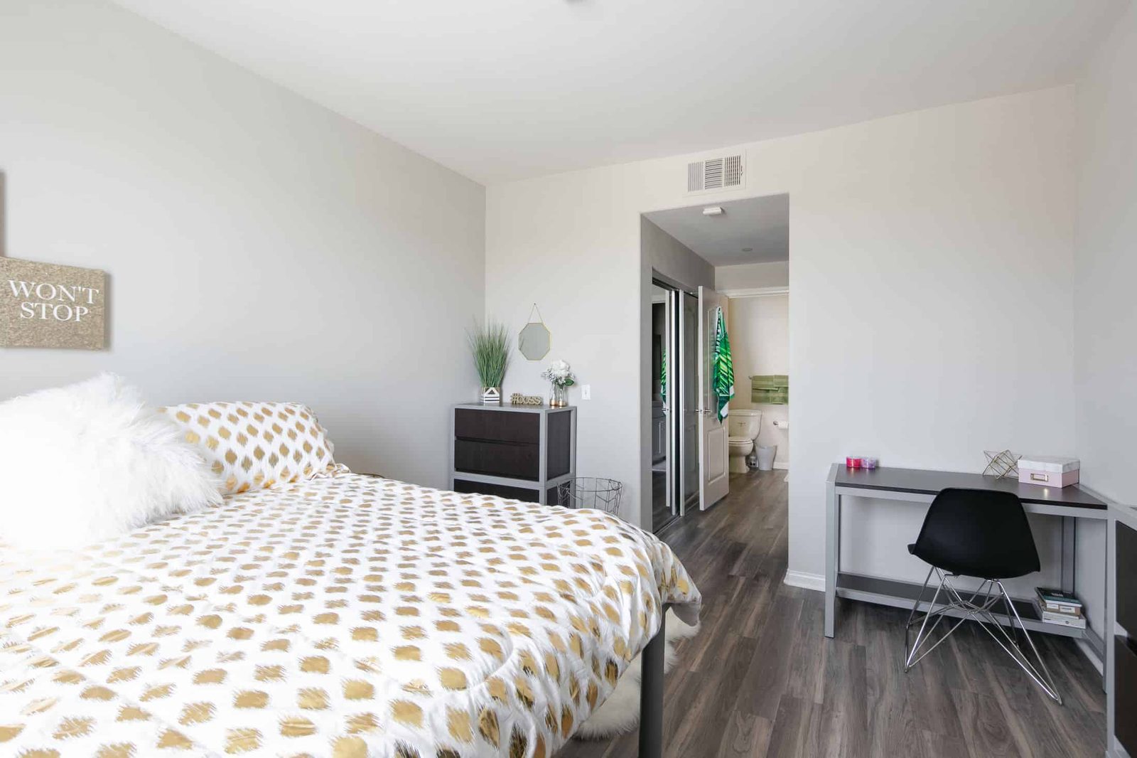 Tuscany Apartments