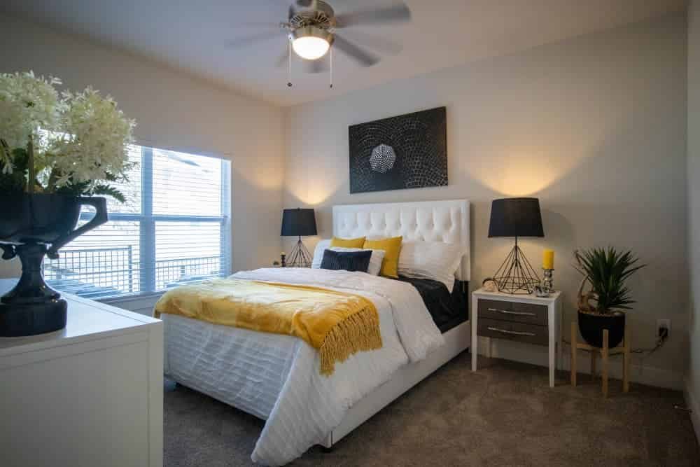 Esperanza Apartments