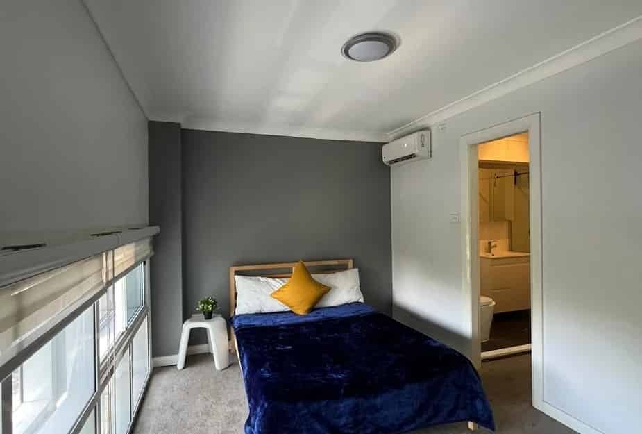 Room in a 4 Bedroom Apartment, 2/65 Crystal Street, Petersham