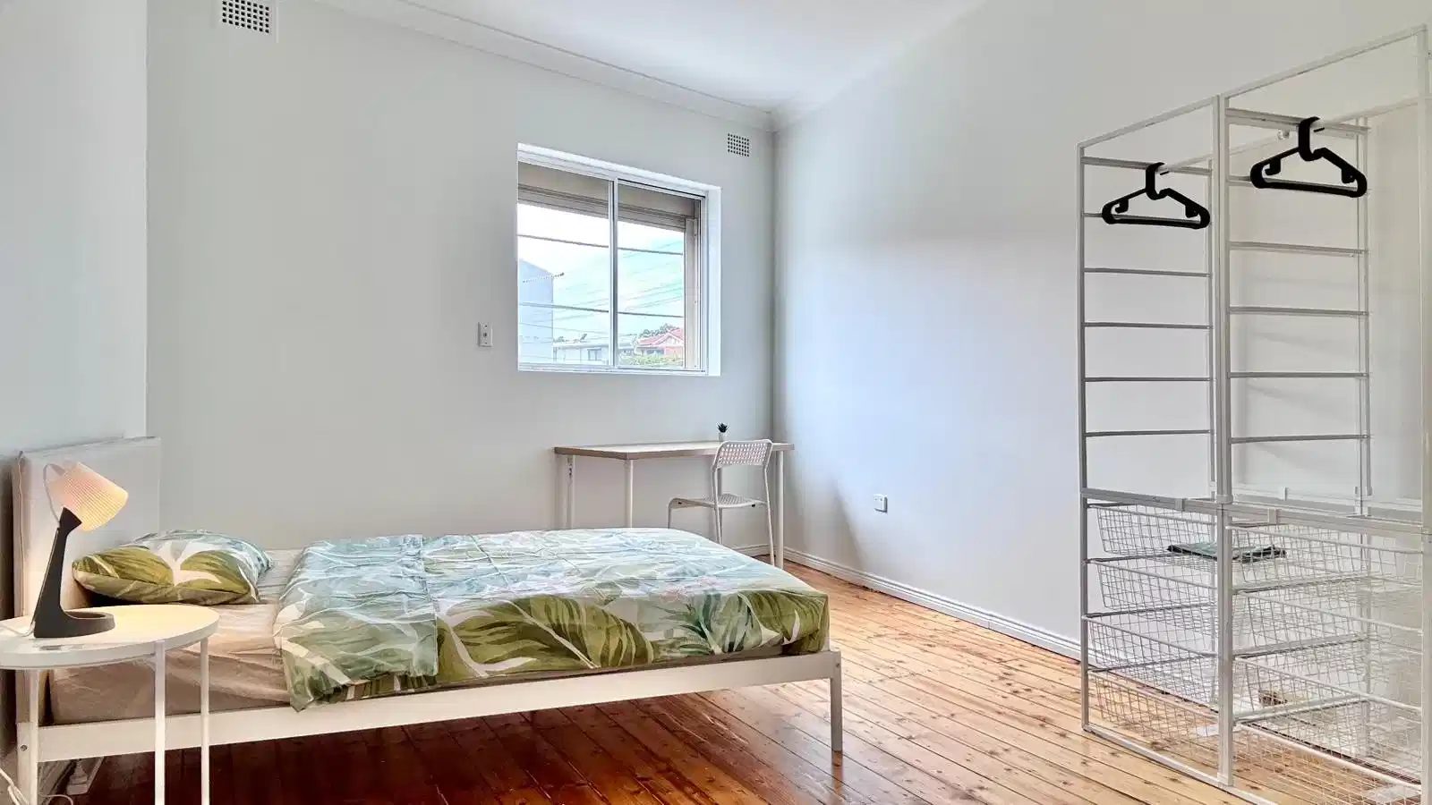 Room in a 4 Bedroom Apartment, Perry St, Matraville