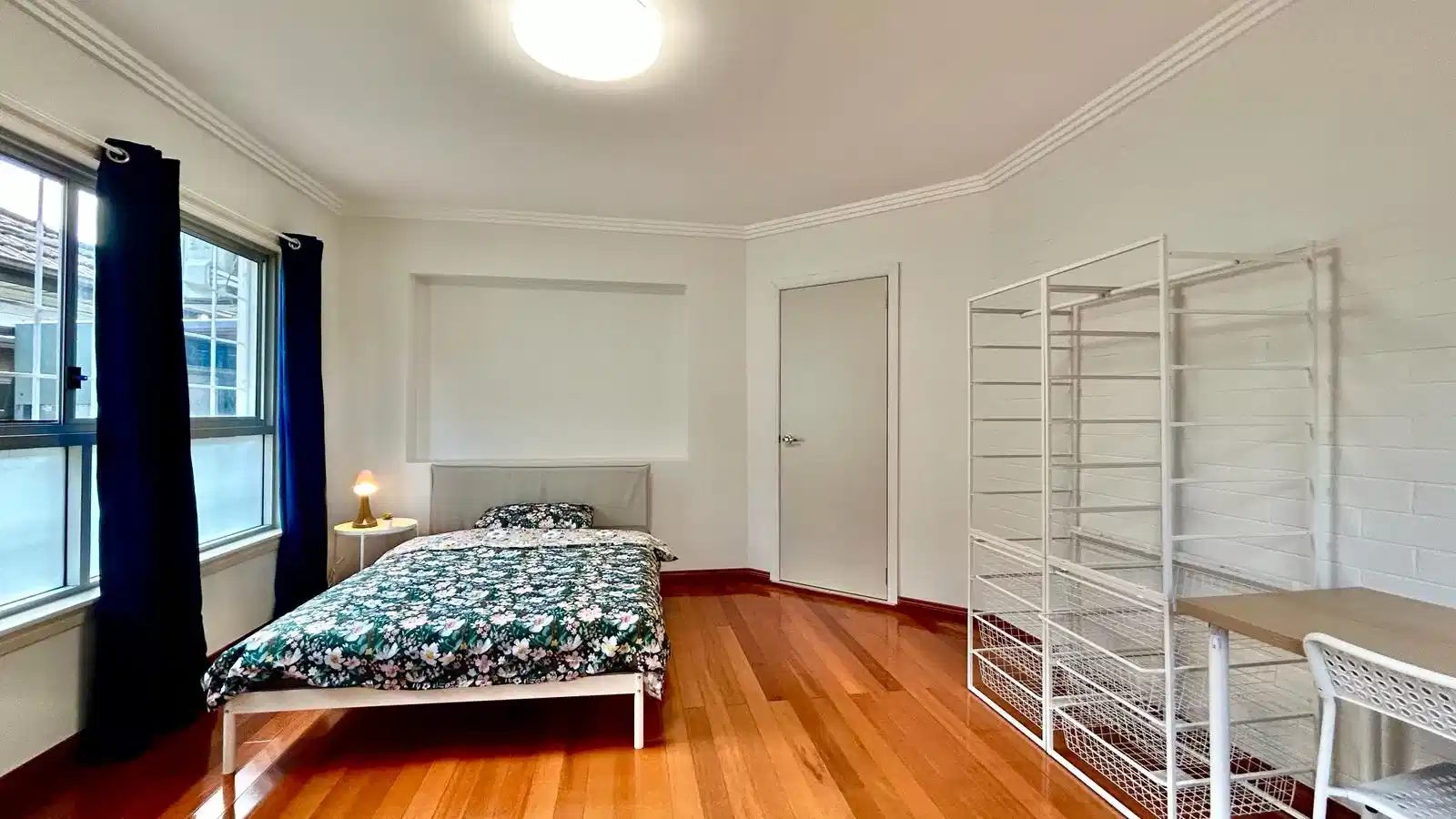 Room in a 5 Bedroom Apartment, Girraween St, Kingsgrove