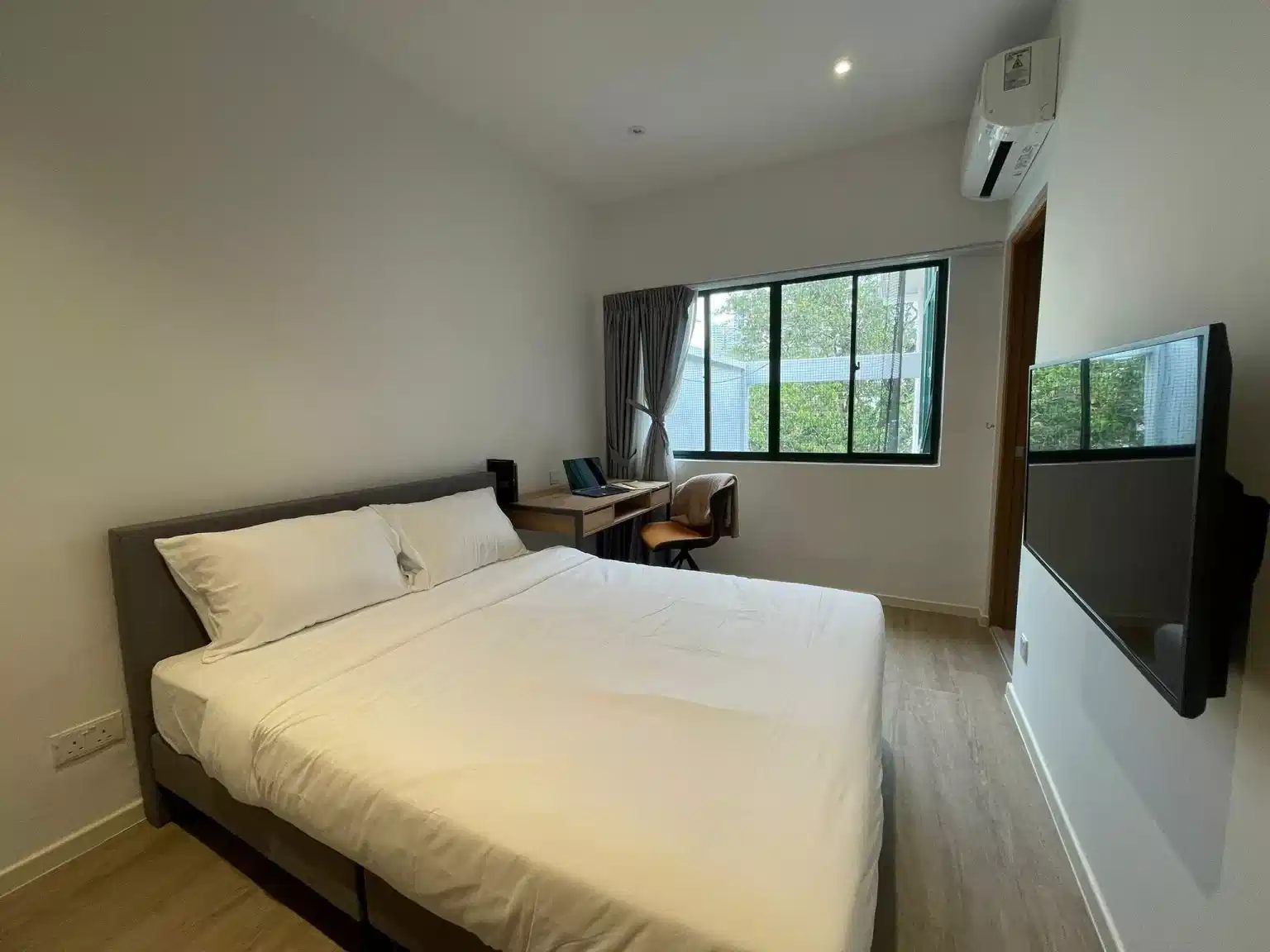 257 Outram