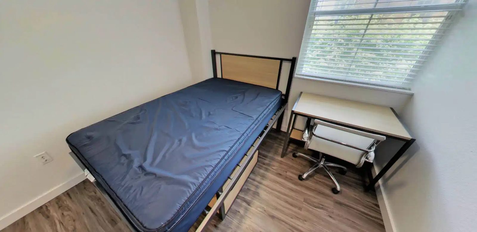 The Suites At Third