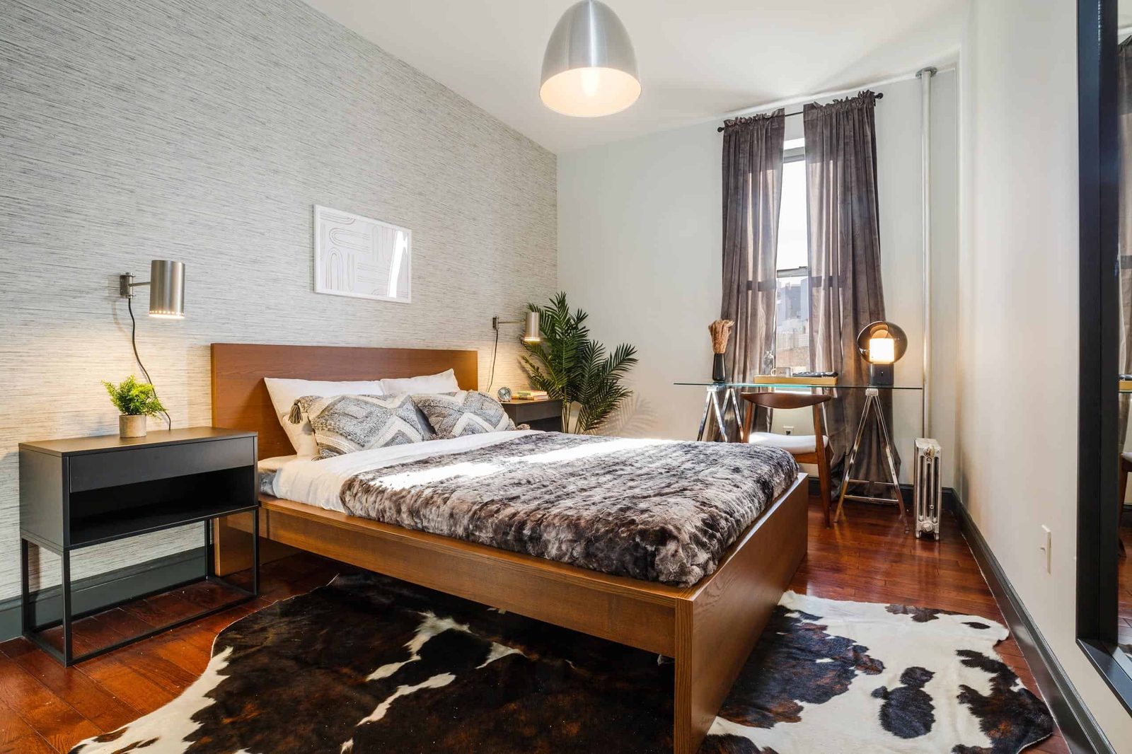 June Homes 10027