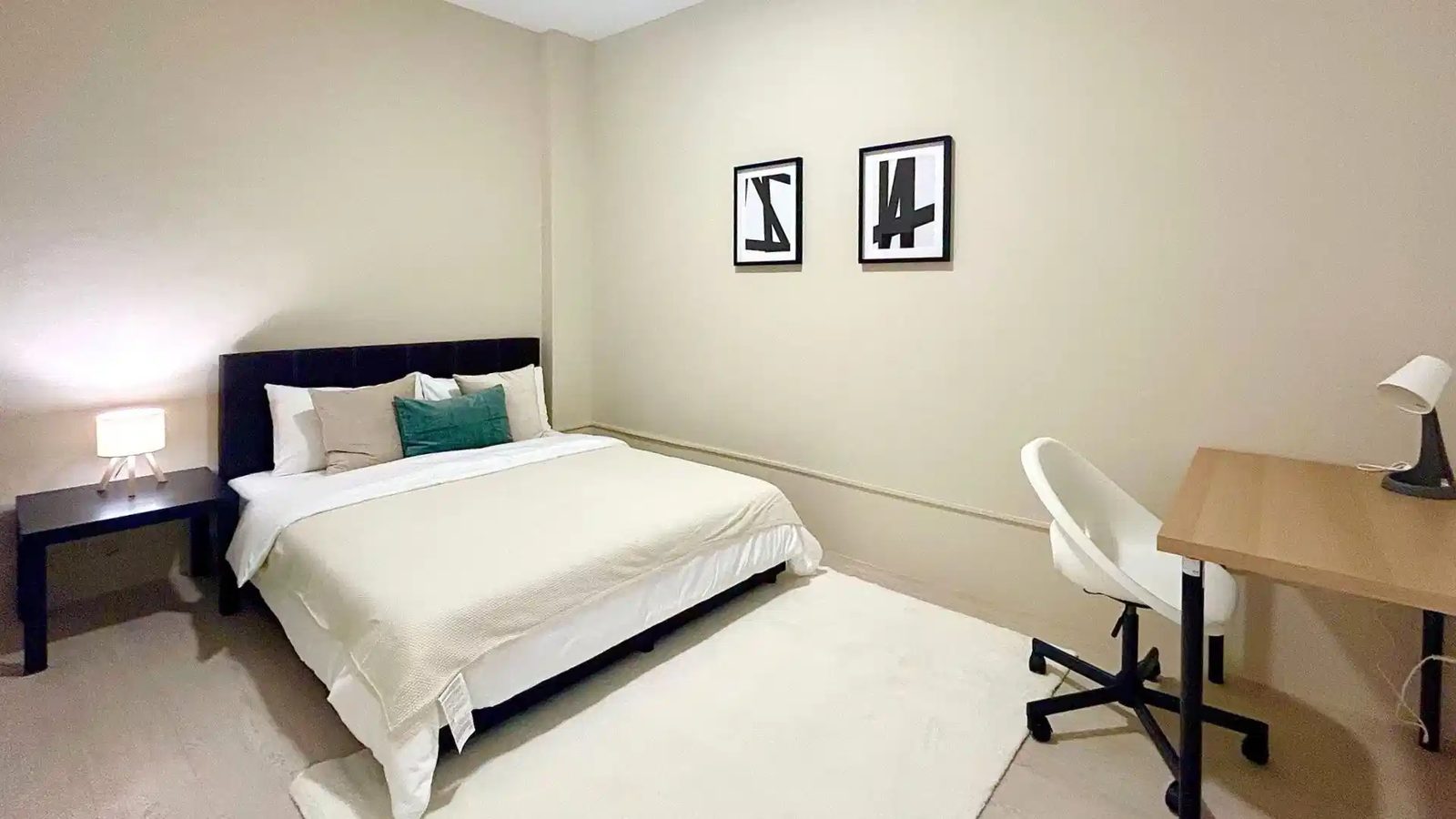 Room in a 4 Bedroom Apartment, 21A Lor 13 Geylang