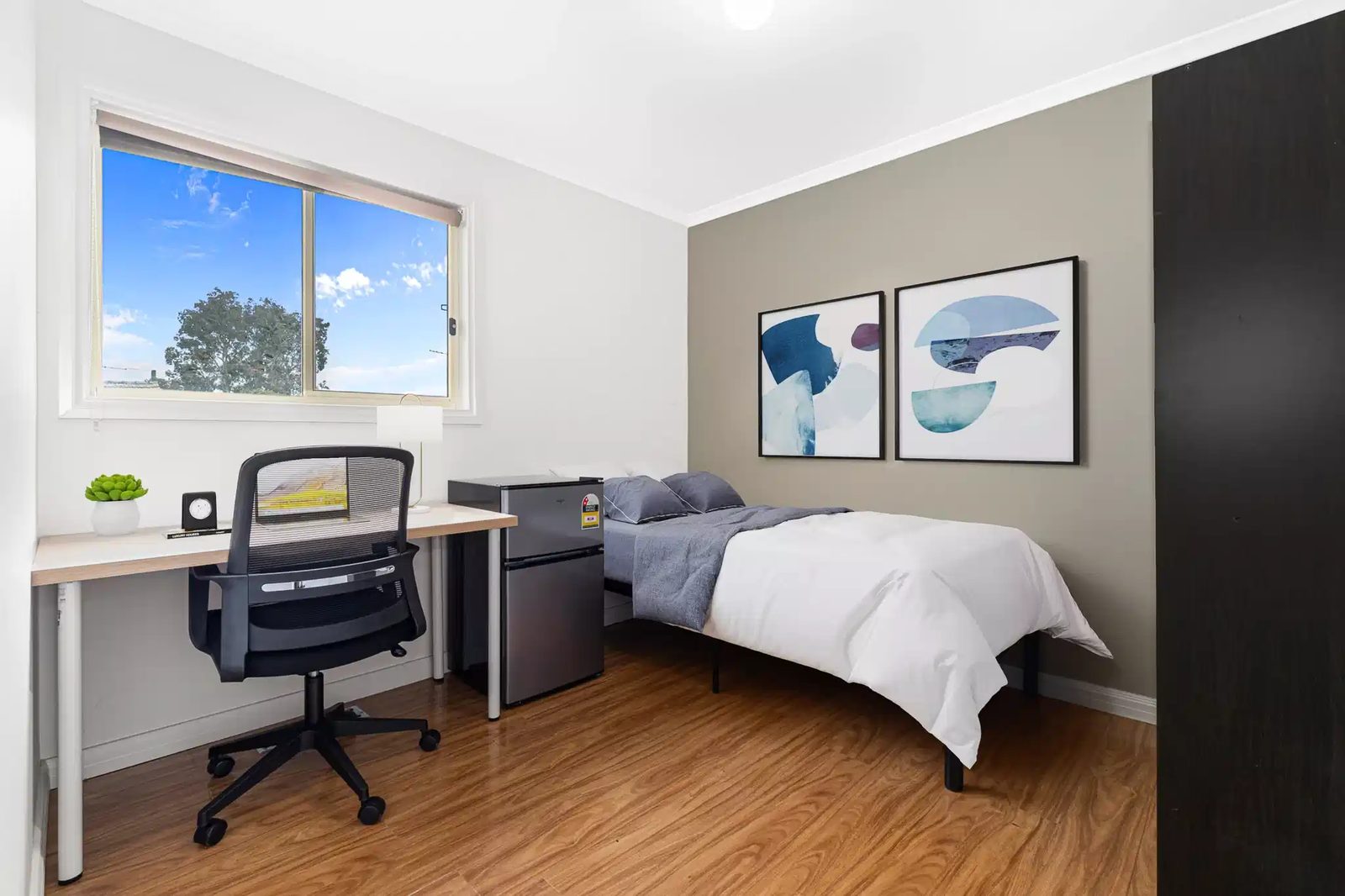 Rooming Houses,18 Waverley Road, Chadstone