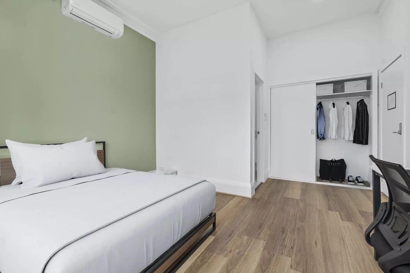 Rooming Houses, 73 Kambrook Road, Caulfield North