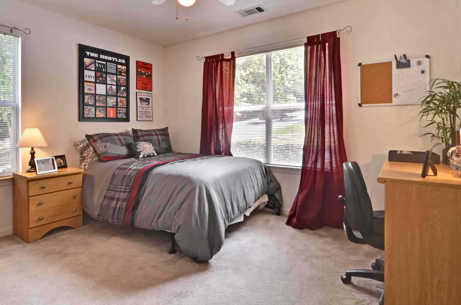 River Club Apartments