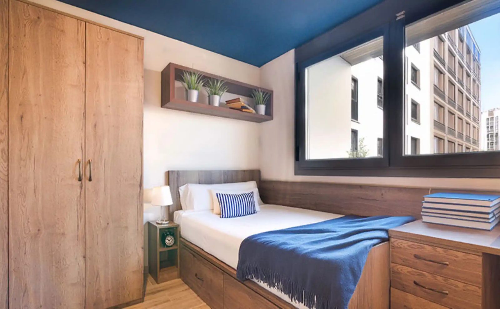 Livensa Living Studios Valencia Marina Real