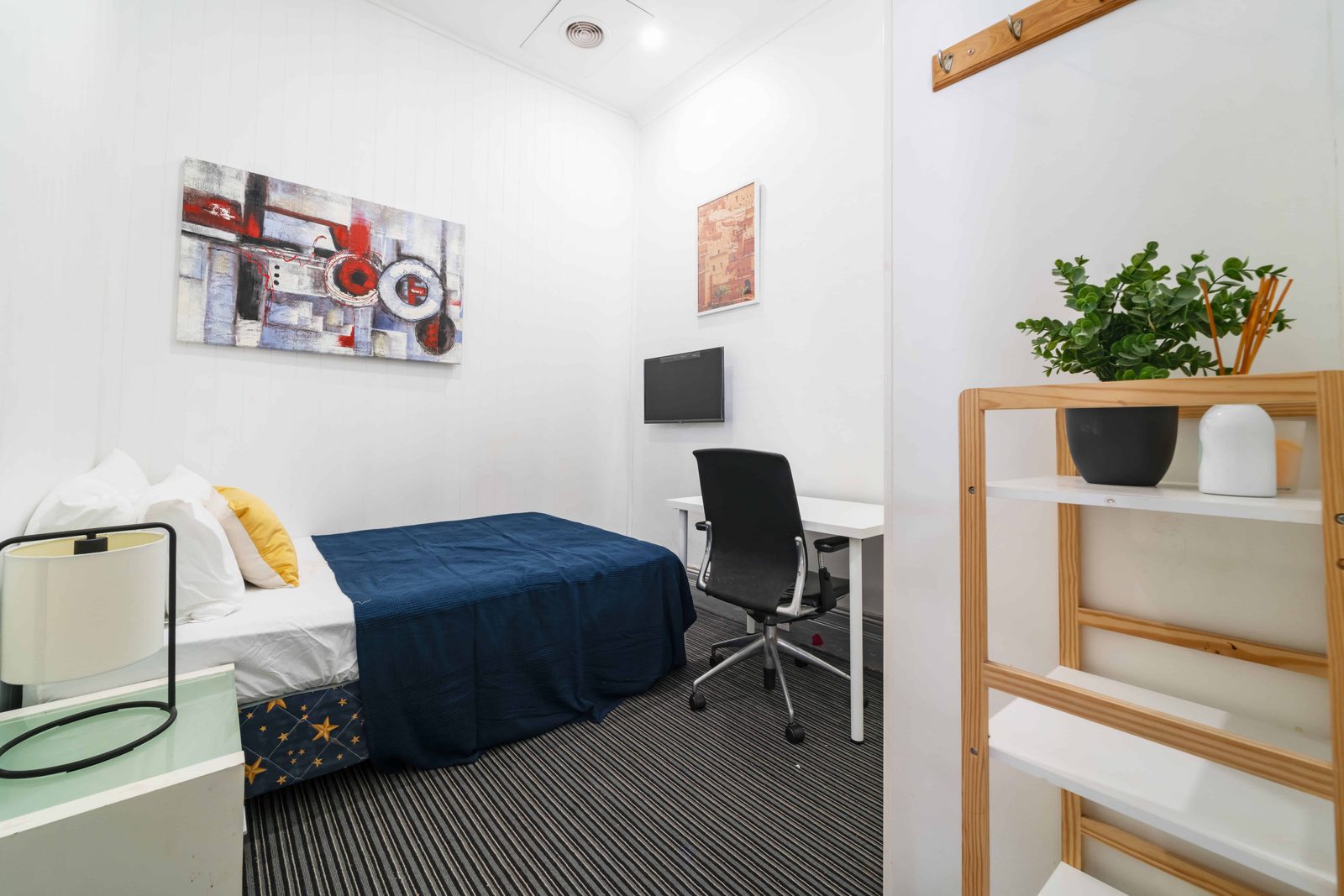 Room in a 5 Bedroom Apartment, 236 Oxford, Paddington