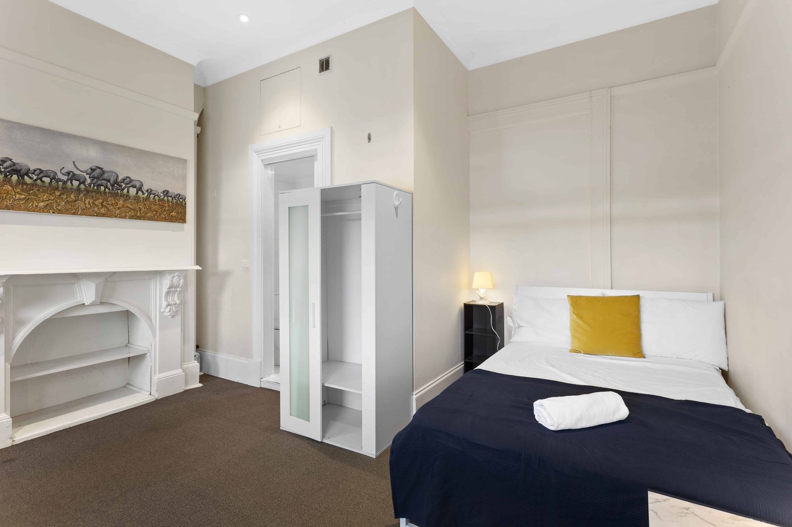 Room in a 18 Bedroom Apartment, 51 Wycombe, Neutral Bay