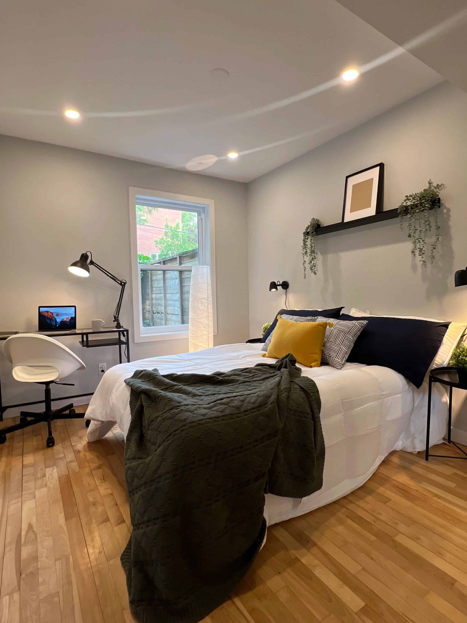 3717 Rue Berri