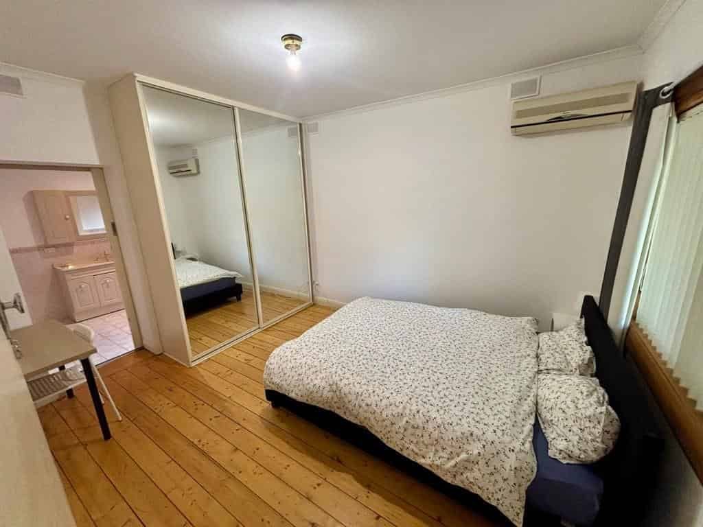 Room in a 4 Bedroom Apartment, 32 Dartmouth Street, West Croydon, City of Charles Sturt