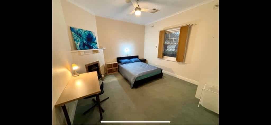 Room in a 7 Bedroom Apartment, 32 Godfrey Terrace, Leabrook, City of Burnside