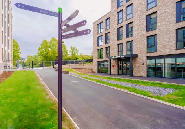 iQ Longwood Place